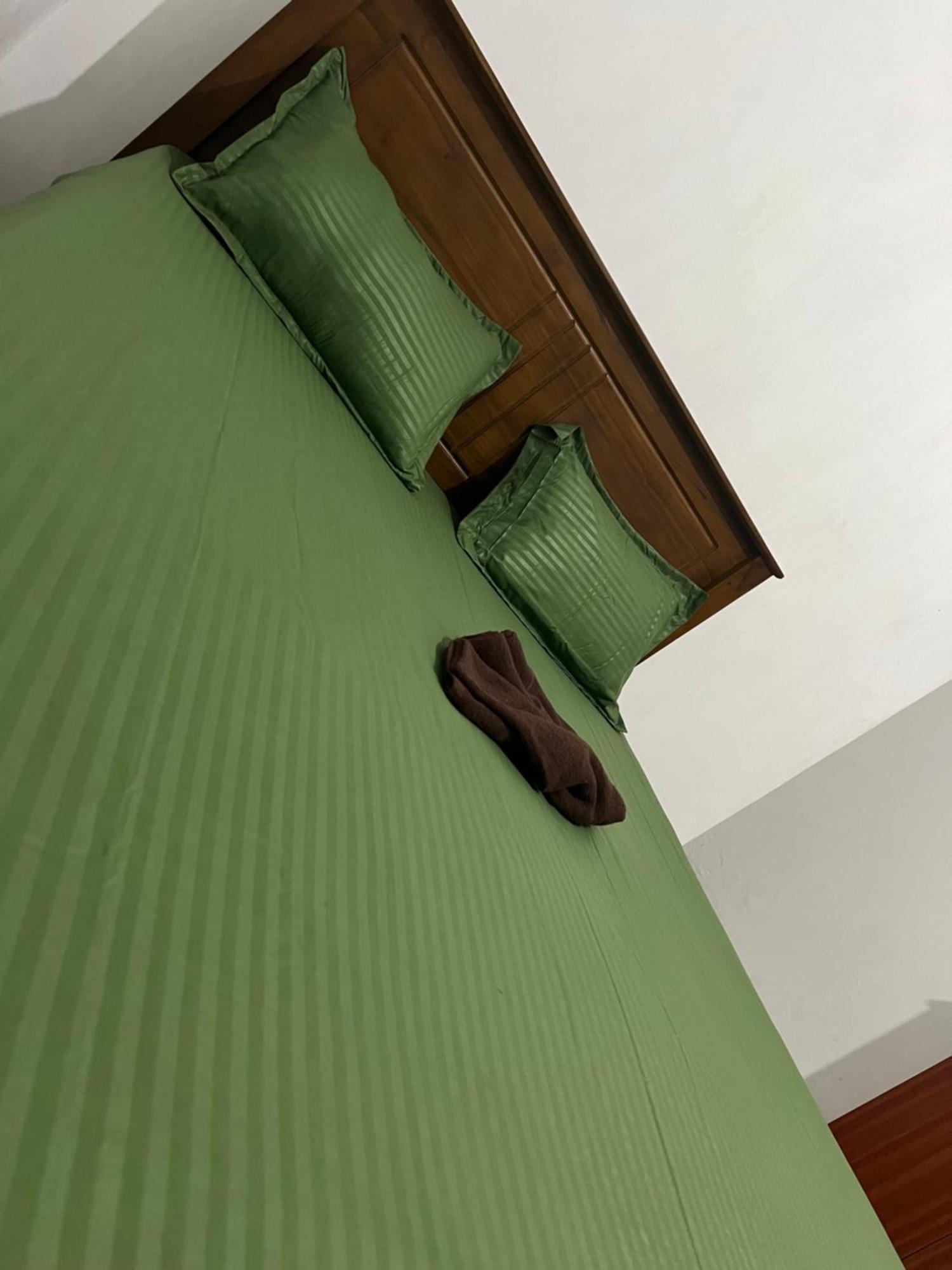 Honey Beach Hostel 니곰보 외부 사진