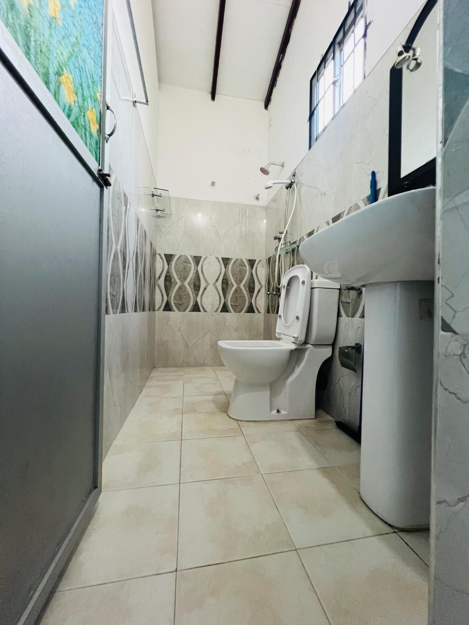 Honey Beach Hostel 니곰보 외부 사진